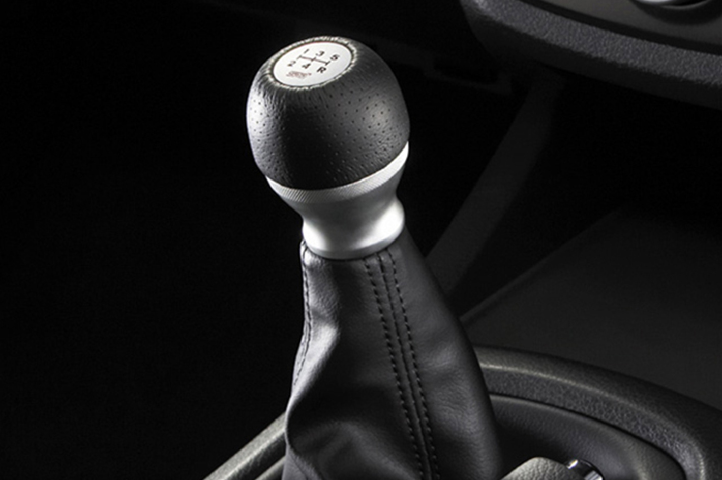 SHIFT KNOB (5MT LEATHER/ALLOY)