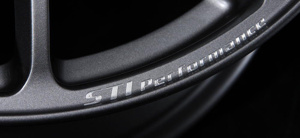 STIパフォーマンスホイール 18インチ 8.5J（ダイヤモンド